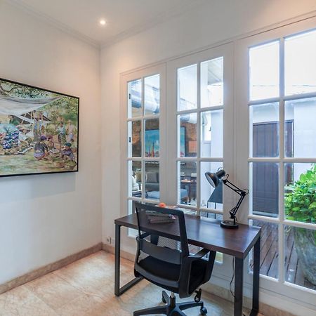 Mosan House - Unique Art-Filled Gem In Perfect Location A Short Walk From The Beach Or Seminyak Square Including Ac Office For Remote Working Esterno foto